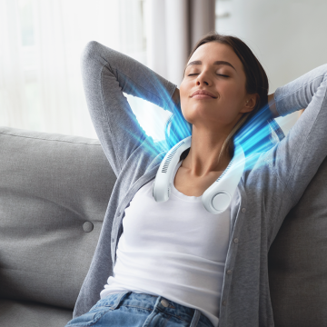 Profiter du flux d'air frais de FluxoFan, mains libres